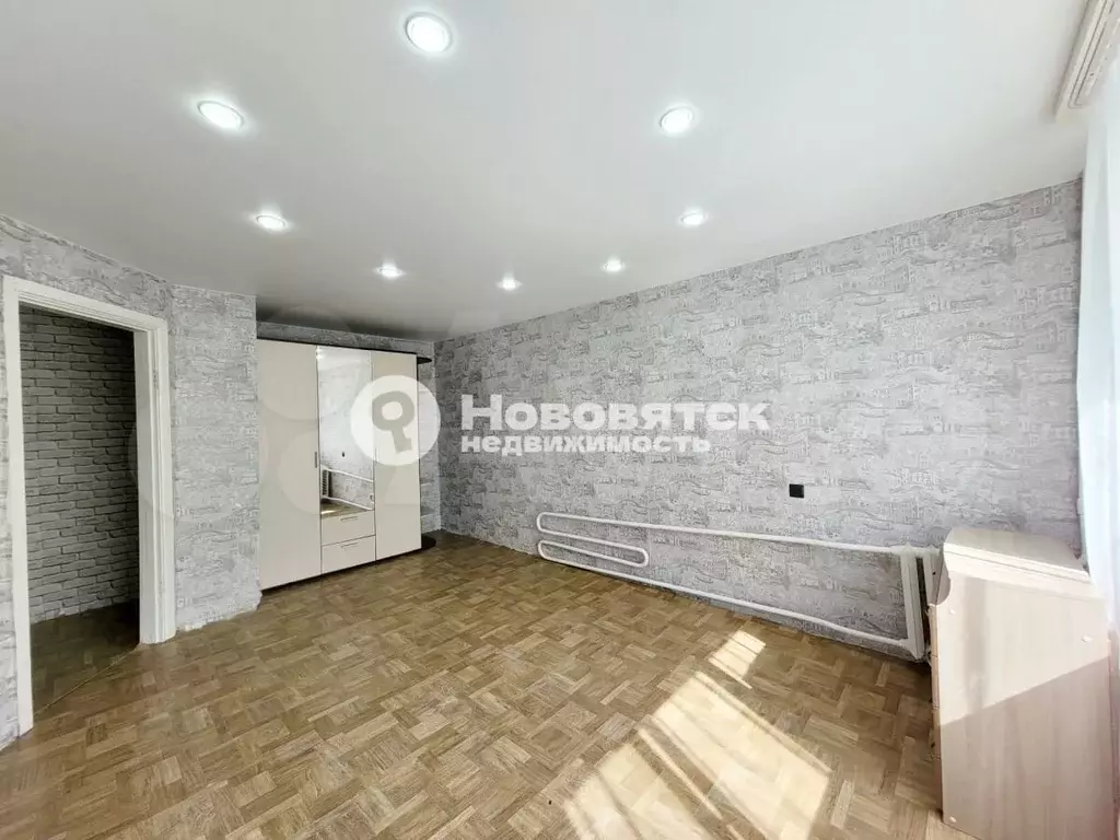 1-к. квартира, 30 м, 4/5 эт. - Фото 1