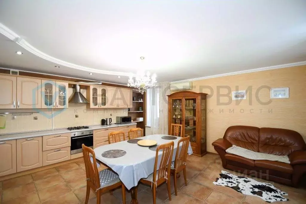 Дом в Омская область, Омский район муниципальный округ, с. ... - Фото 2