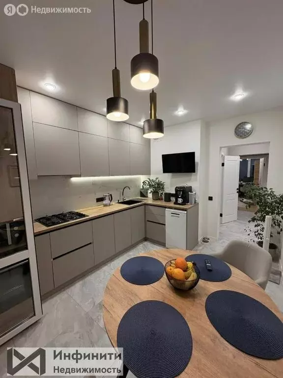 2-комнатная квартира: Ставрополь, улица Доваторцев, 82/2 (56 м) - Фото 1