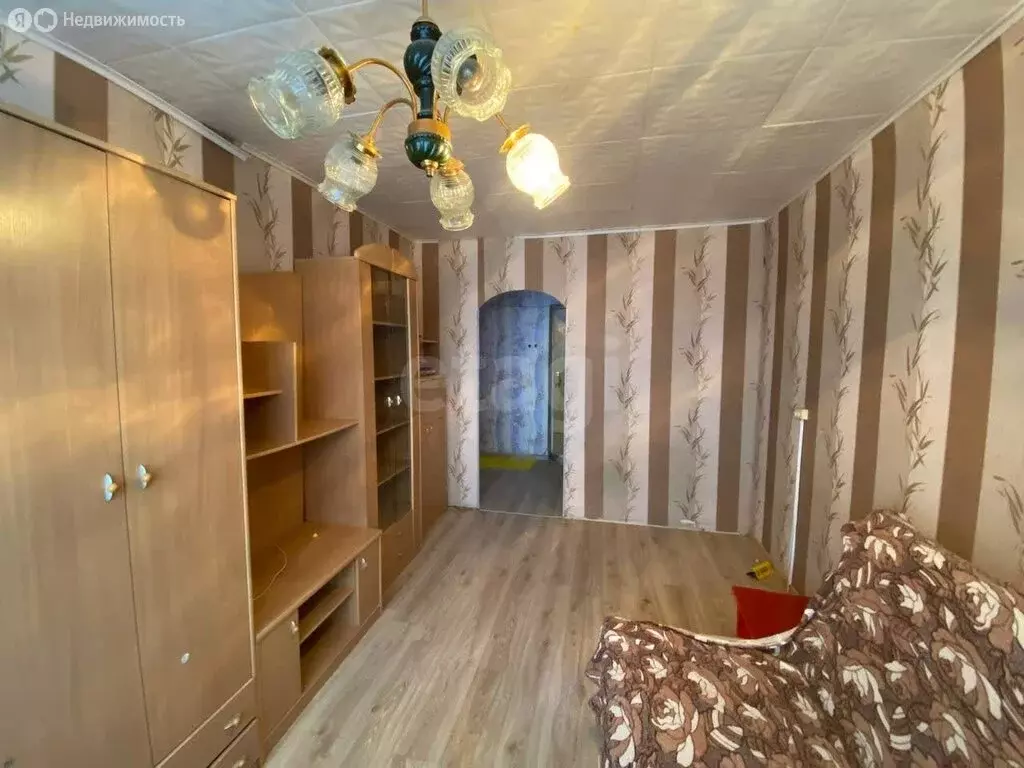 1к в 9-комнатной квартире (17.4 м) - Фото 1