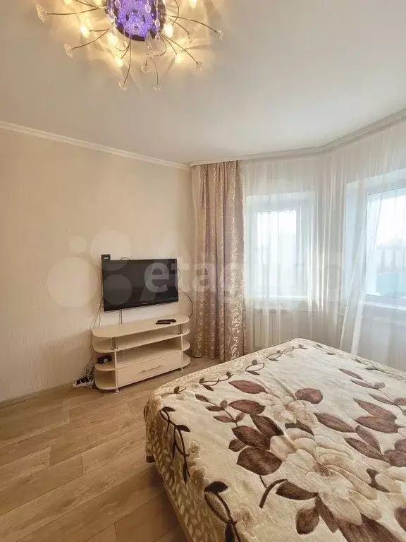 1-к. квартира, 40 м, 7/9 эт. - Фото 1