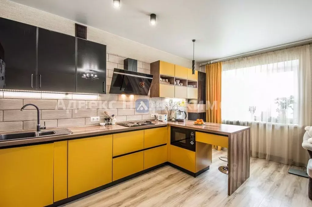 3-к кв. Тюменская область, Тюмень Широтная ул., 118к1 (105.4 м) - Фото 0