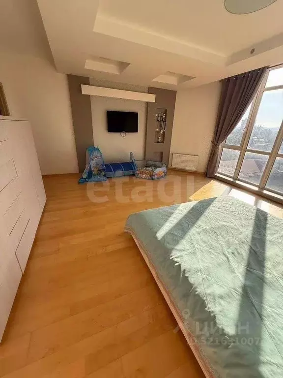 3-к кв. Крым, Симферополь ул. Екатерининская (160.0 м) - Фото 2