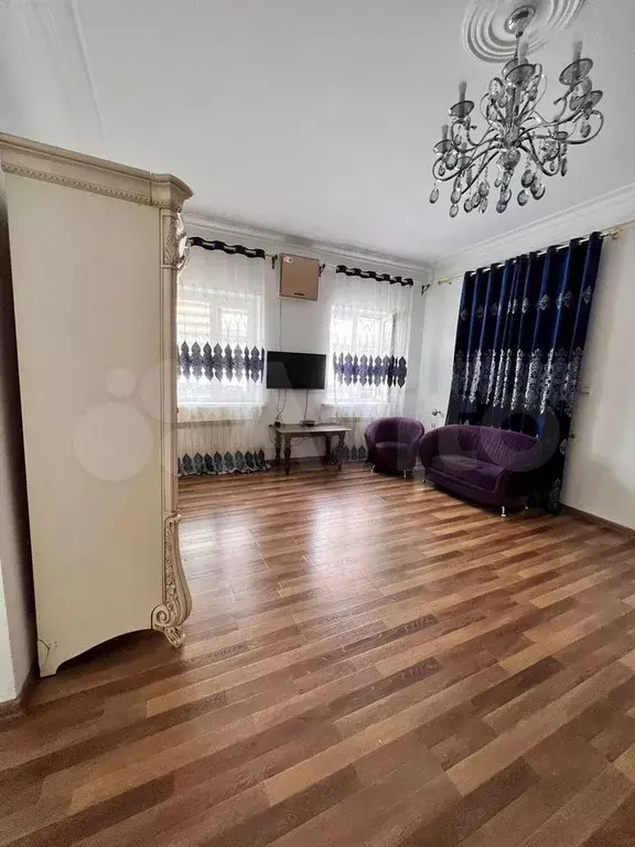 1-к. квартира, 40 м, 1/1 эт. - Фото 1