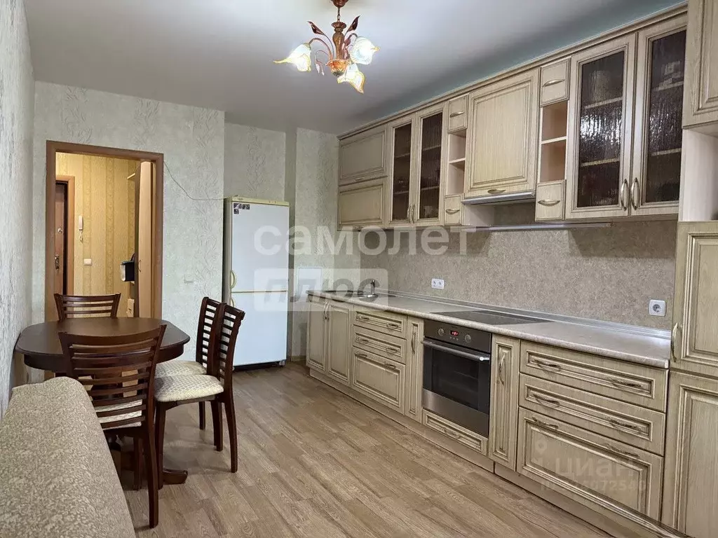 1-к кв. Омская область, Омск просп. Комарова, 9к2 (42.8 м) - Фото 1