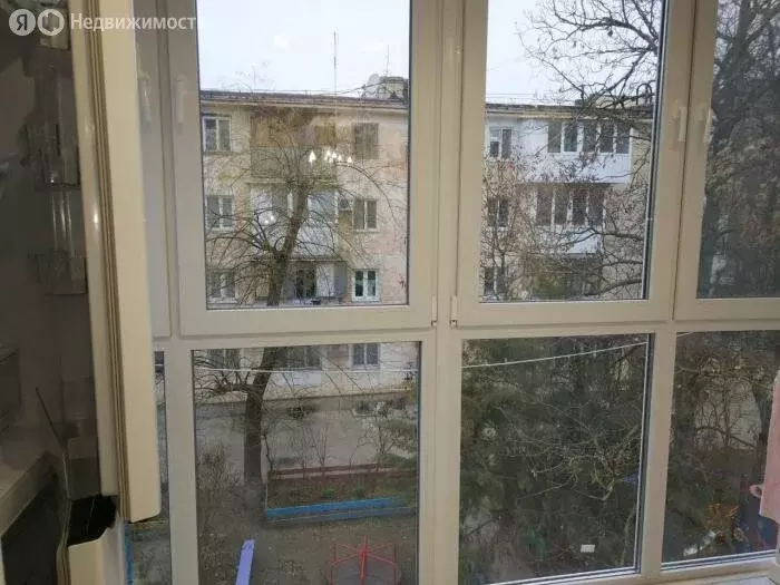 3-комнатная квартира: Евпатория, улица Фрунзе, 30/48 (54.3 м) - Фото 1