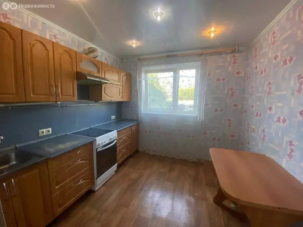 2-комнатная квартира: Мурманск, улица Зои Космодемьянской, 33 (53.7 м) - Фото 0