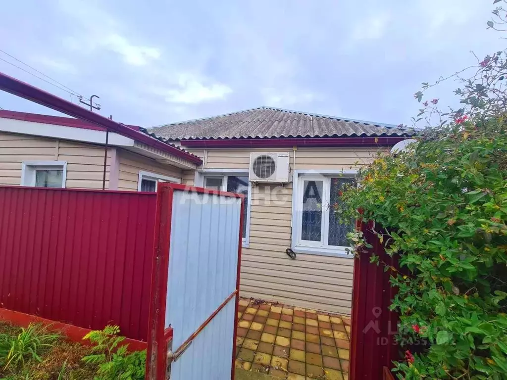 Дом в Краснодарский край, Усть-Лабинск Промышленная ул. (43 м) - Фото 1