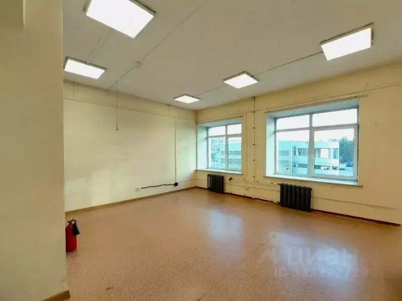 Склад в Санкт-Петербург Уральская ул., 19к8 (41 м) - Фото 1