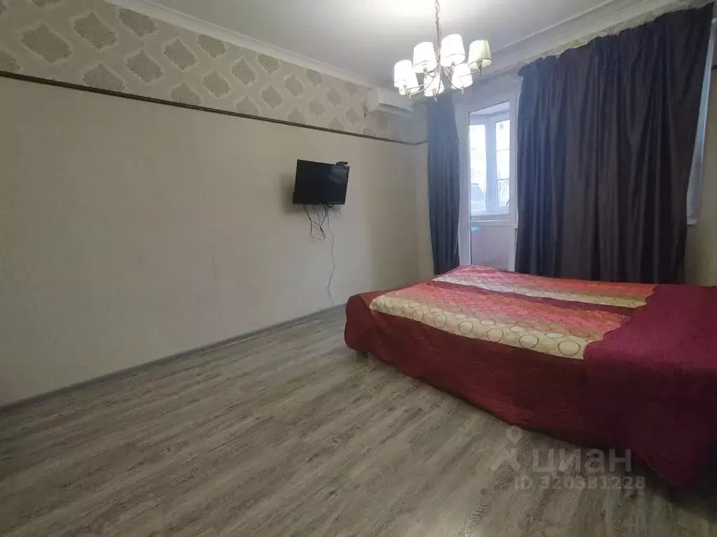 1-к кв. Краснодарский край, Анапа Таманская ул., 24 (56.0 м) - Фото 1