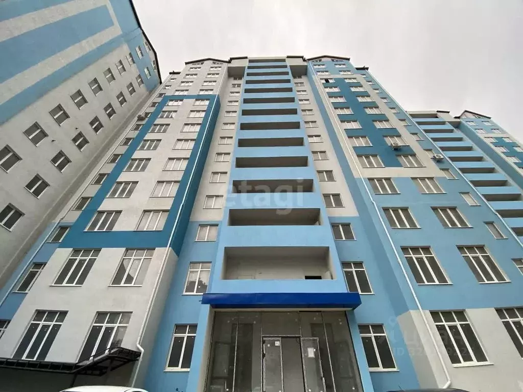 2-к кв. Дагестан, Каспийск ул. Каспийское шоссе, 17Б (75.0 м) - Фото 0