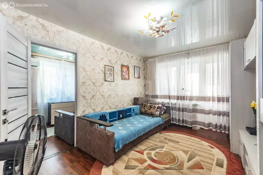 3-комнатная квартира: Батайск, улица Луначарского, 177 (54 м) - Фото 0