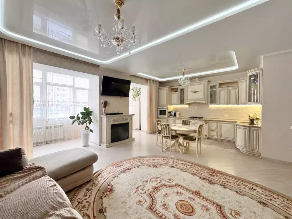 3-к кв. Омская область, Омск Старгород мкр, ул. Шукшина, 2 (113.6 м) - Фото 1