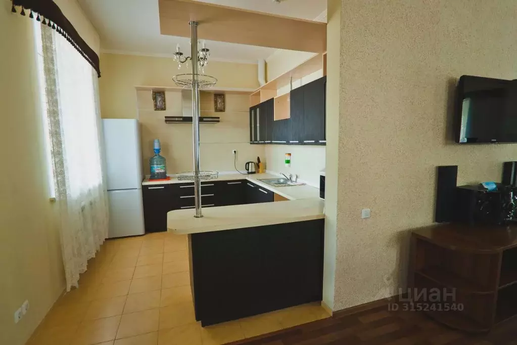 Дом в Тюменская область, Тюмень Салаирский тракт, 11-й км (340 м) - Фото 1