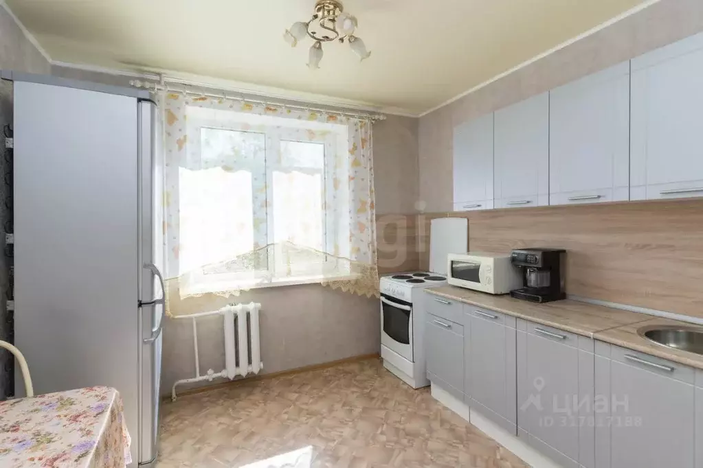 2-к кв. Тюменская область, Тюмень ул. Александра Логунова, 12 (51.0 м) - Фото 0