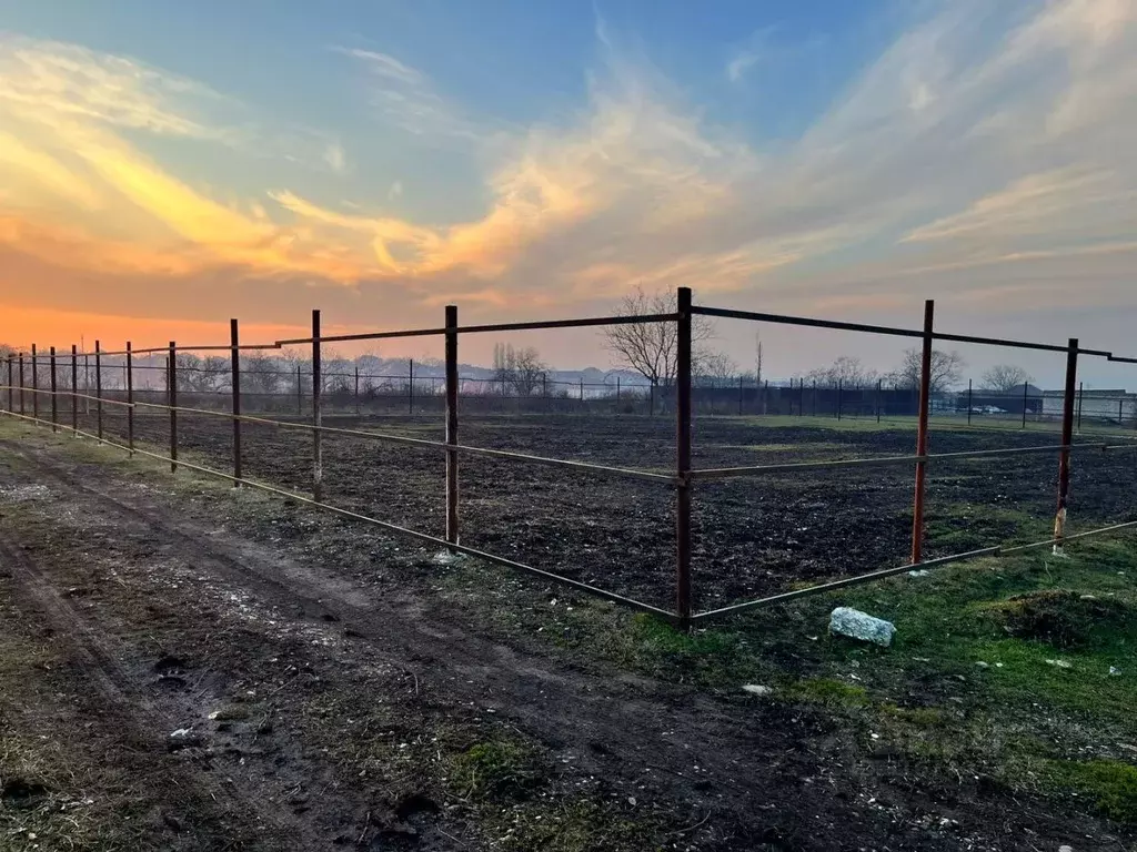 Участок в Чеченская республика, Грозный Заводская ул. (6.0 сот.) - Фото 0
