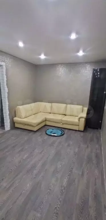 2-к. квартира, 45 м, 6/9 эт. - Фото 0