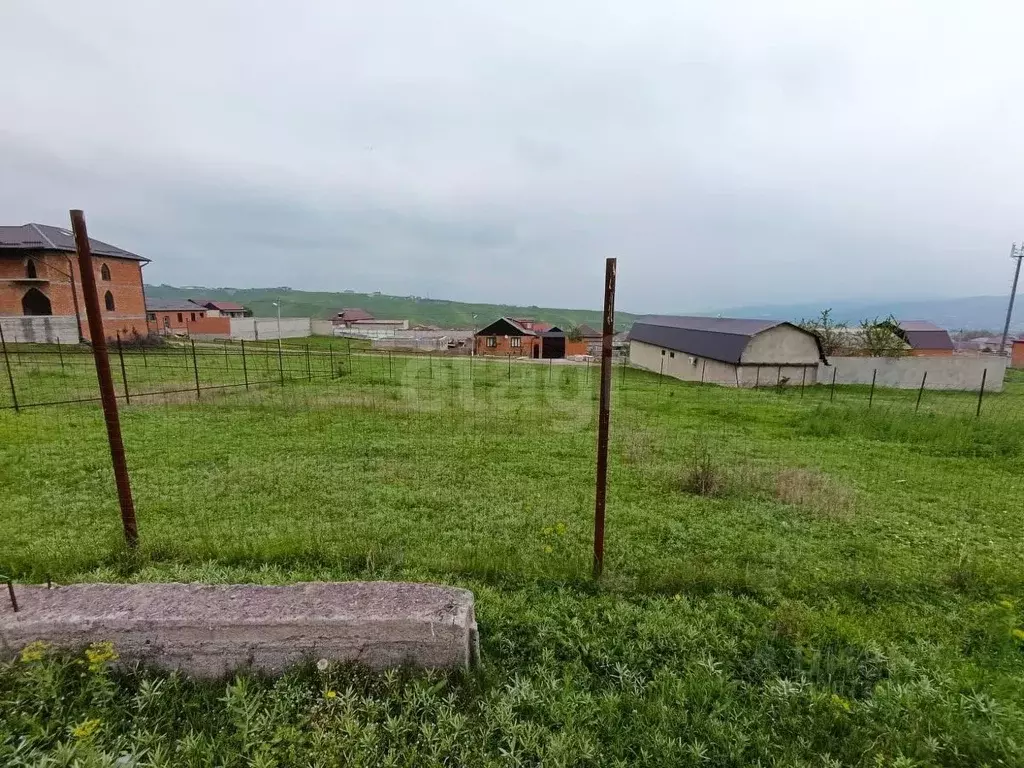 Участок в Ингушетия, Назрань ул. 011-я Линия (6.0 сот.) - Фото 1