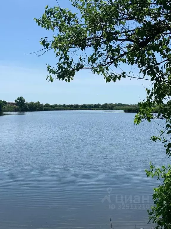 Дом в Краснодарский край, Кавказский район, Имени Максима Горького ... - Фото 1