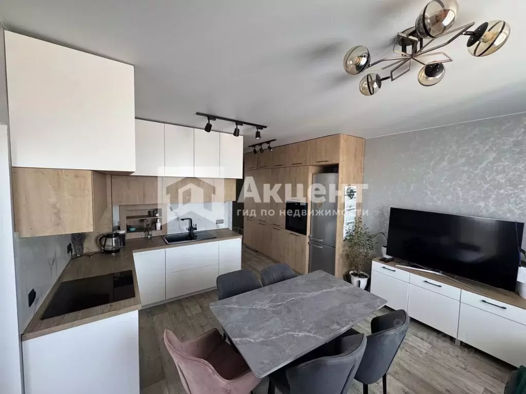 3-к кв. Ивановская область, Иваново ул. 10 Августа, 85 (98.0 м) - Фото 1