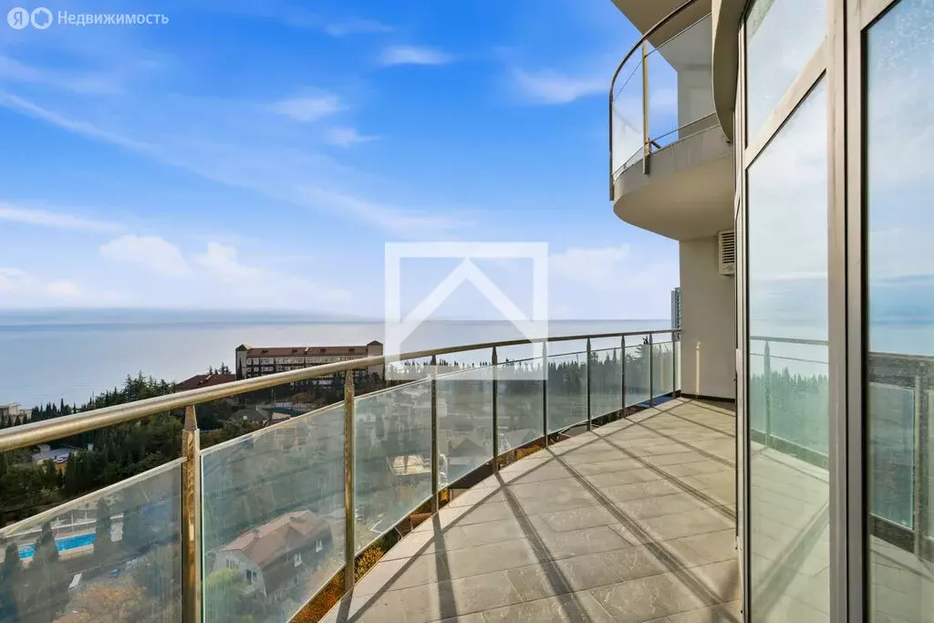 2-комнатная квартира: Алушта, Западная улица, 4к2 (64 м) - Фото 2