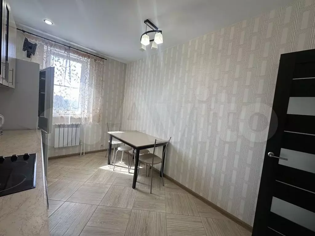 1-к. квартира, 40 м, 6/17 эт. - Фото 1