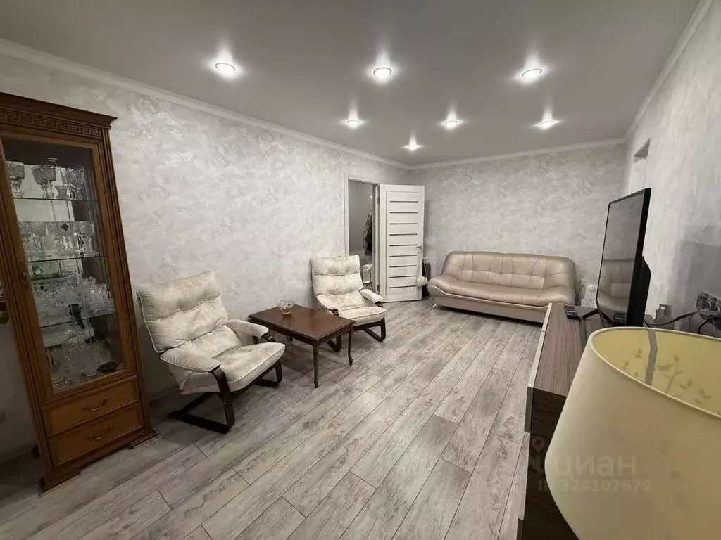 2-к кв. Северная Осетия, Владикавказ ул. Леонова, 11к2 (47.6 м) - Фото 1