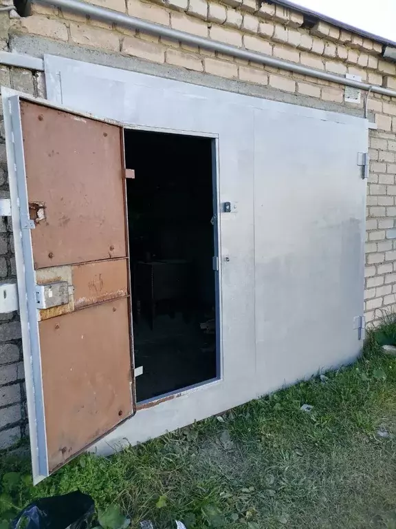 Гараж в Челябинская область, Челябинск ГСК Лада тер.,  (17 м) - Фото 1