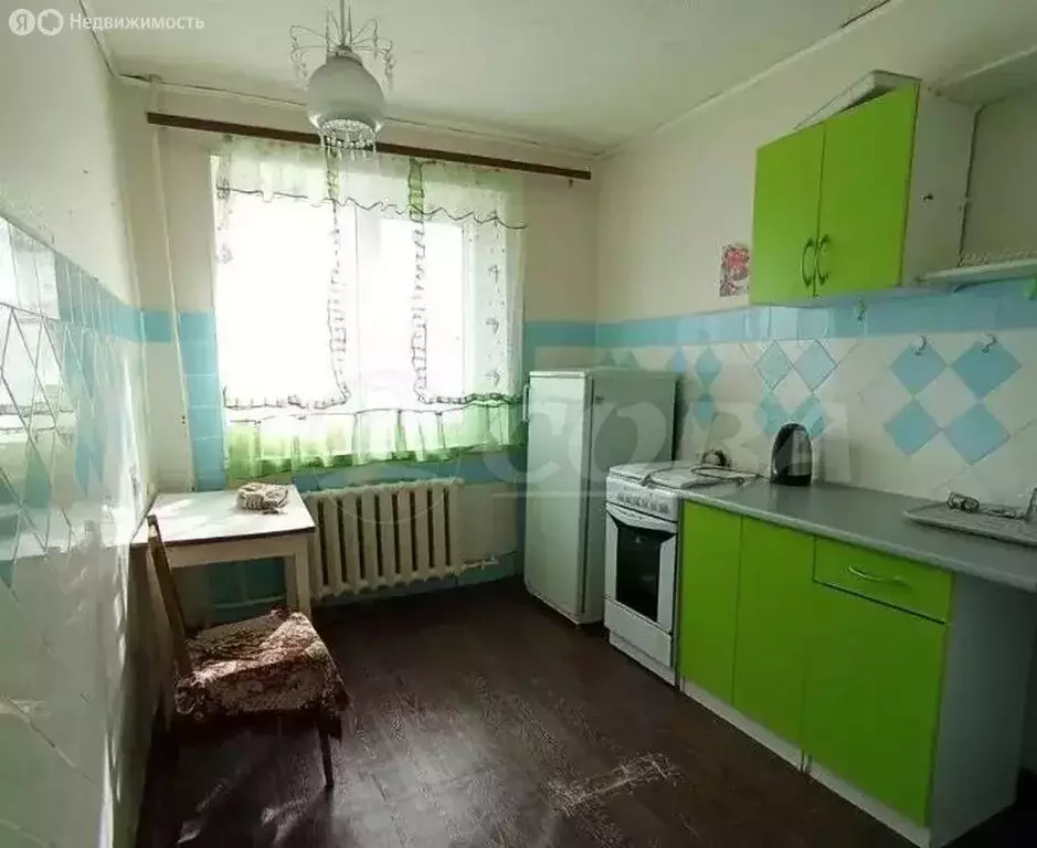 2-комнатная квартира: посёлок городского типа Боровский, улица ... - Фото 0