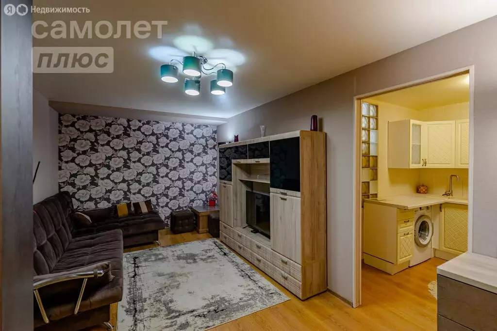 1-комнатная квартира: Екатеринбург, улица Новаторов, 17 (30.2 м) - Фото 0