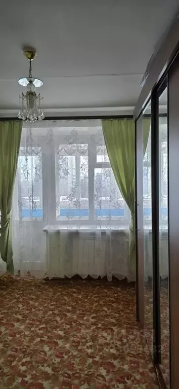 4-к кв. Омская область, Омск Городок Нефтяников мкр, ул. 50 лет ... - Фото 1