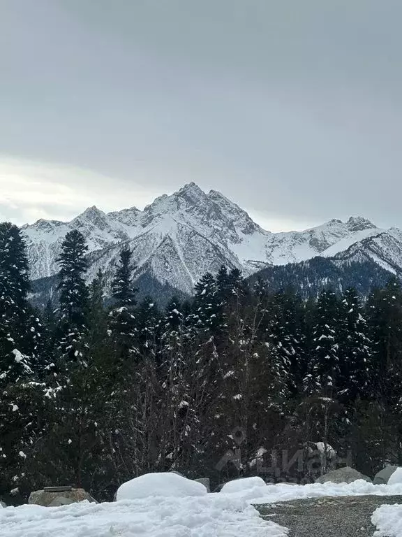 Дом в Карачаево-Черкесия, Зеленчукский район, с. Архыз  (65 м) - Фото 1