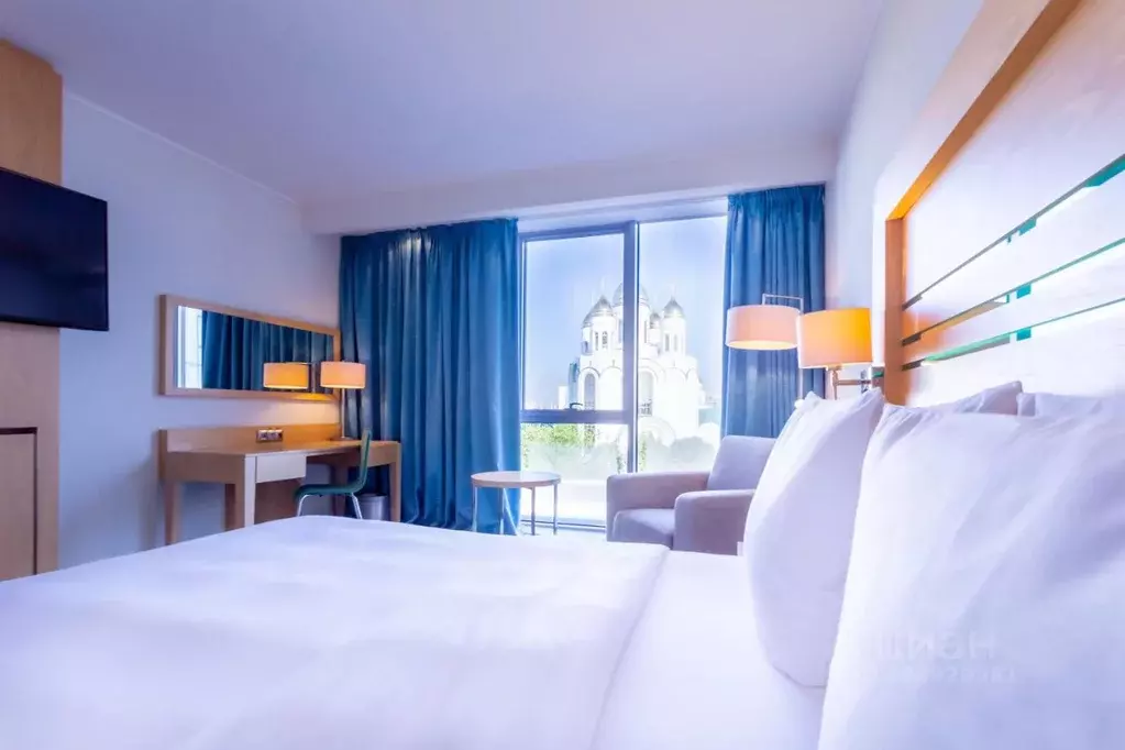 Комната Калининградская область, Калининград пл. Победы, 10 (30.0 м) - Фото 1