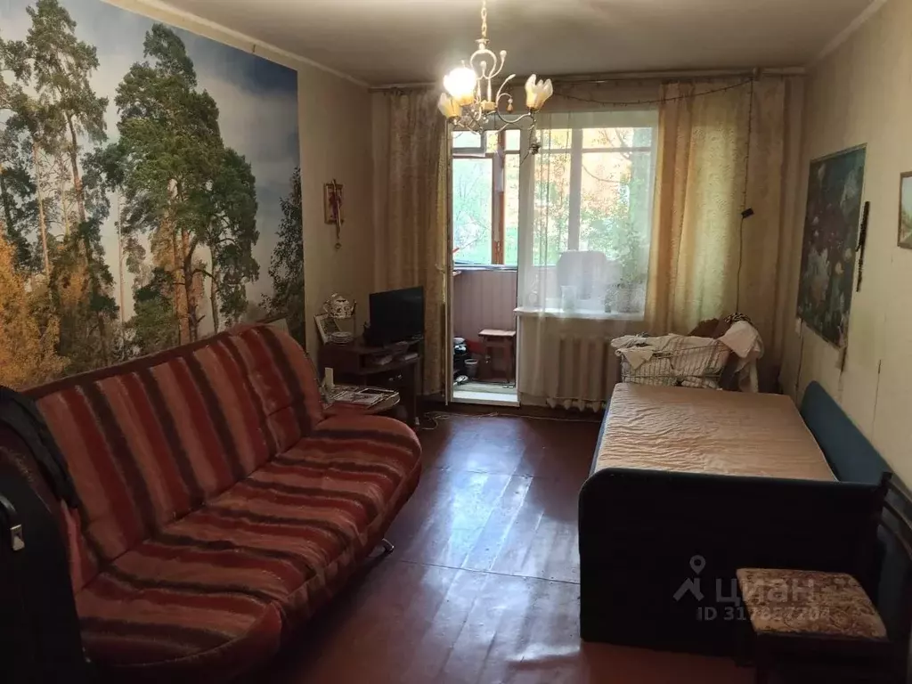 2-к кв. Ленинградская область, Гатчина ул. Чкалова, 19 (47.0 м) - Фото 0