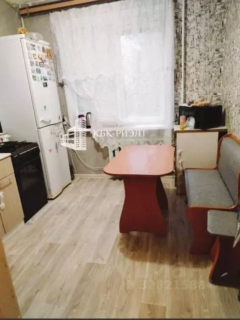 2-к кв. Саратовская область, Балаково Степная ул., 10 (46.7 м) - Фото 2