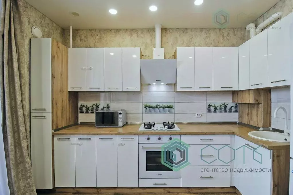 2-к кв. Калининградская область, Калининград ул. Кипарисовая, 3 (71.0 ... - Фото 1