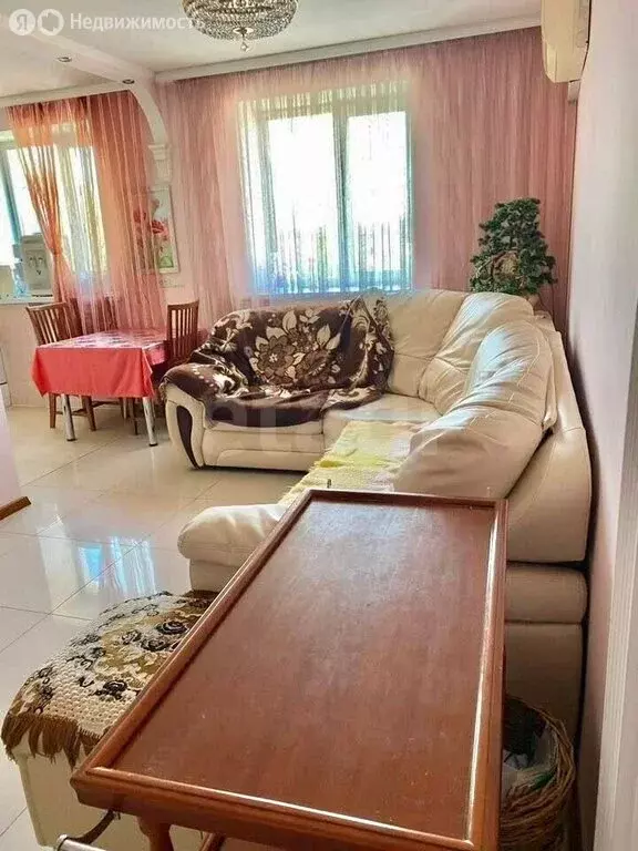 3-комнатная квартира: Кемерово, улица Сибиряков-Гвардейцев, 11 (66.4 ... - Фото 2