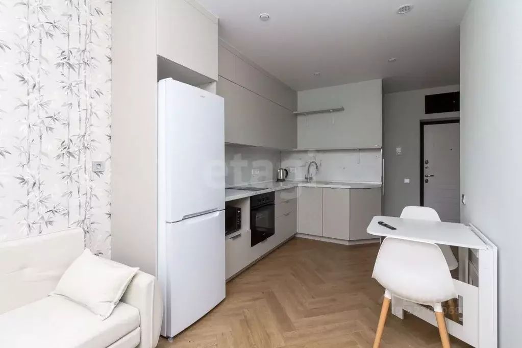 1-к кв. Тюменская область, Тюмень Новгородская ул., 22 (32.4 м) - Фото 2