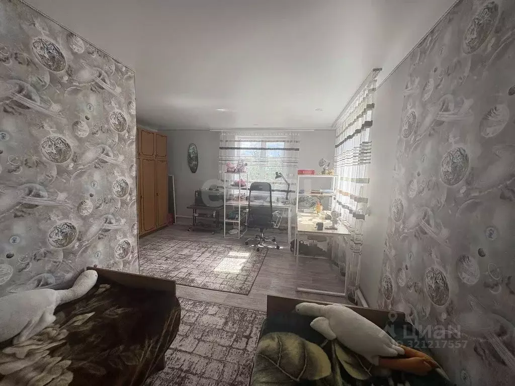 Дом в Белгородская область, Корочанский район, Погореловское с/пос, с. ... - Фото 1