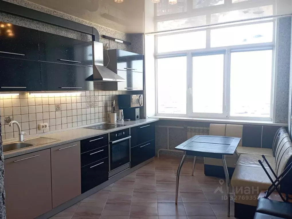 2-к кв. Белгородская область, Белгород ул. Есенина, 8а (61.0 м) - Фото 1