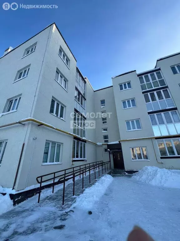 2-комнатная квартира: село Миловка, улица Довлатова, 4 (55.4 м) - Фото 1