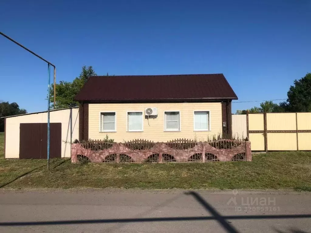 Дом в Белгородская область, Красногвардейский район, Никитовское ... - Фото 1