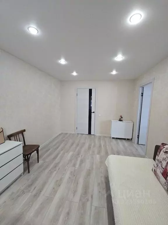 2-к кв. Алтайский край, Барнаул ул. 80-й Гвардейской Дивизии, 14 (39.7 ... - Фото 2