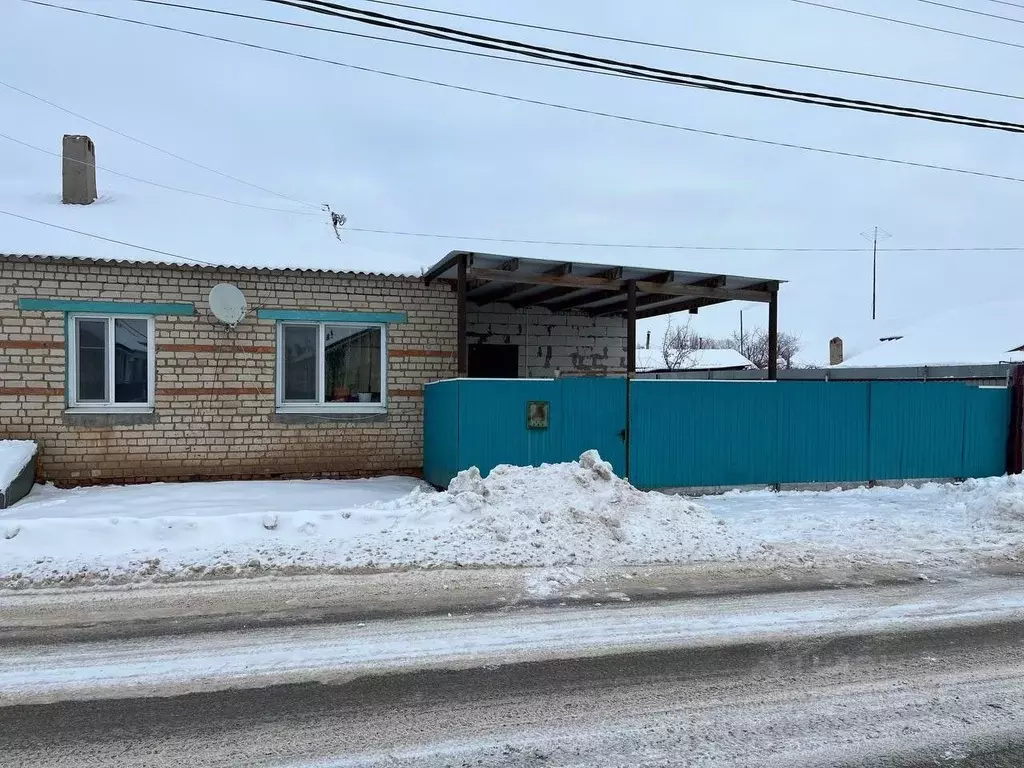 Дом в Саратовская область, Ровное рп ул. Первомайская, 9А (85 м) - Фото 2