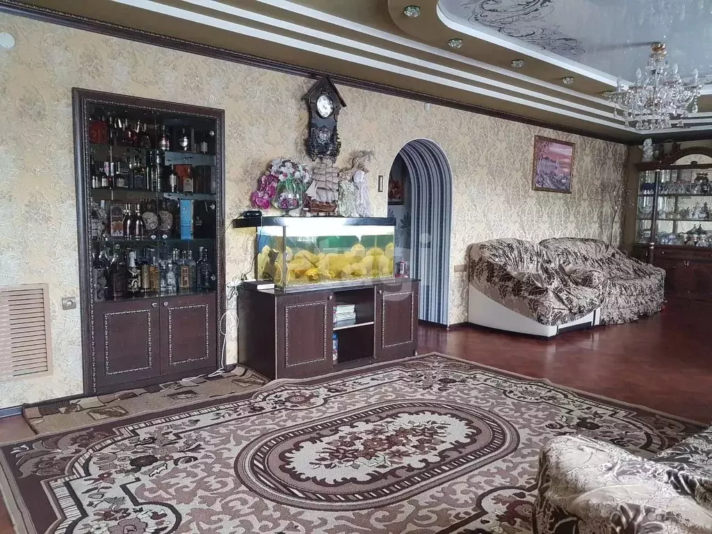 Дом в Алтай, Майминский район, с. Майма Тихая ул., 6 (220 м) - Фото 1