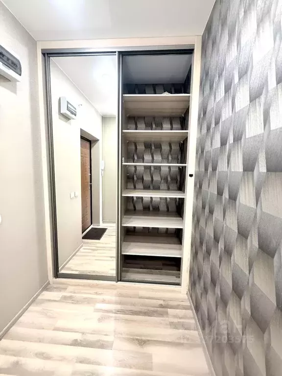 1-к кв. Омская область, Омск ул. Крупской, 13/1 (39.8 м) - Фото 2