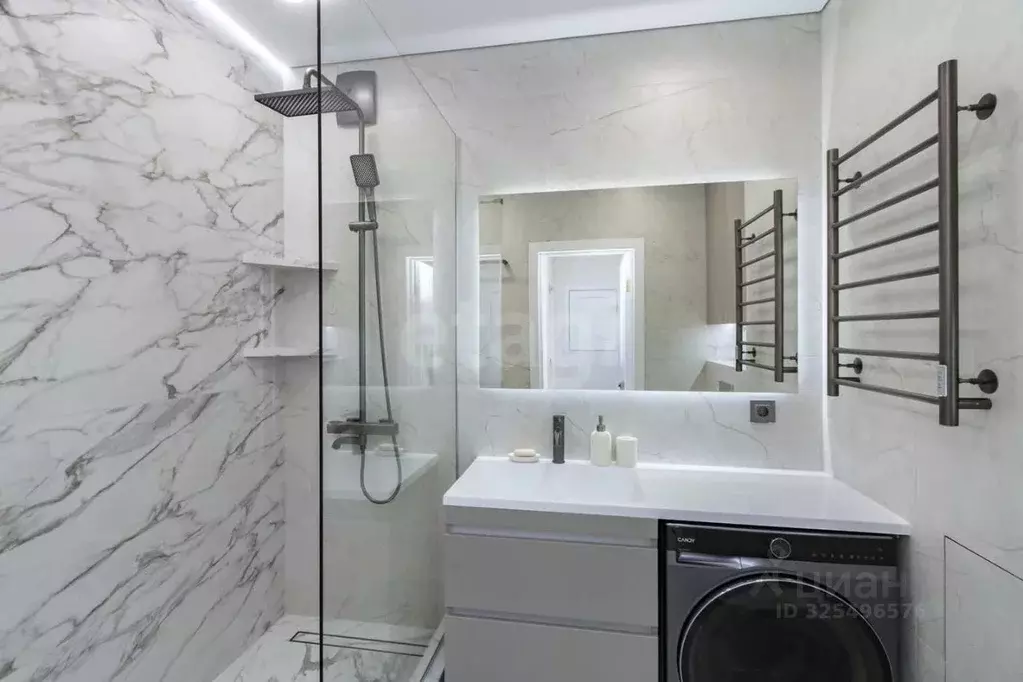 1-к кв. Тюменская область, Тюмень Новгородская ул., 22 (41.5 м) - Фото 1