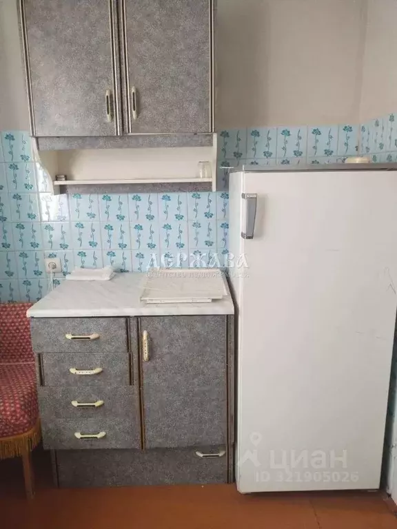 2-к кв. Белгородская область, Старый Оскол Юбилейная ул., 3 (42.0 м) - Фото 0
