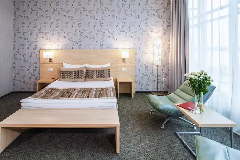 Комната Омская область, Омск ул. Лермонтова, 2 (45.0 м) - Фото 1