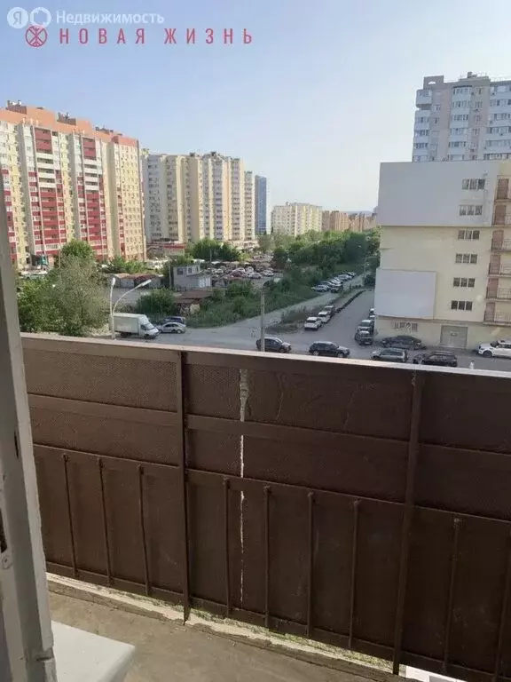 3-комнатная квартира: Самара, Киевская улица, 10 (68 м) - Фото 0